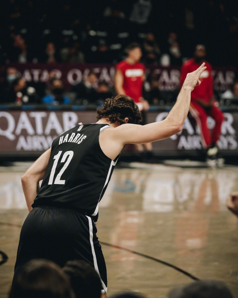 欧博官网-金州勇士训练开放日；国际比赛日篮板制胜引欢呼；德国杯在即；高层口径保持一致(勇士18胜22负)